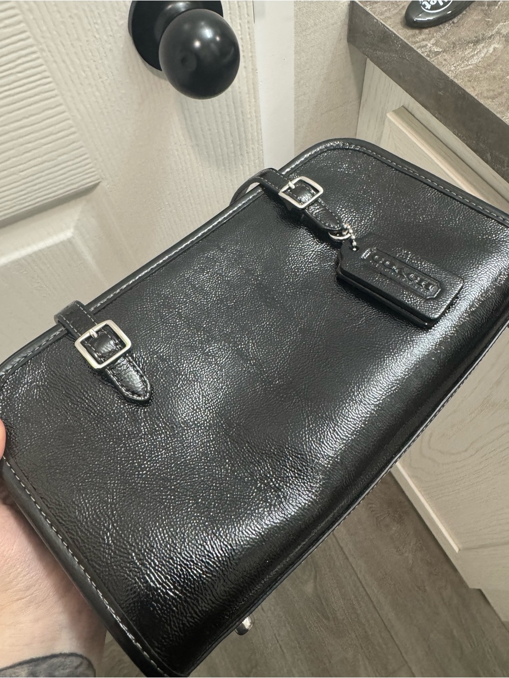 Coach Swing Zip - Picture 4 of 17
